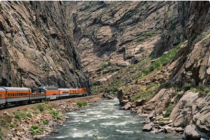 दुनिया के 10 सबसे खतरनाक रेलवे ट्रैक